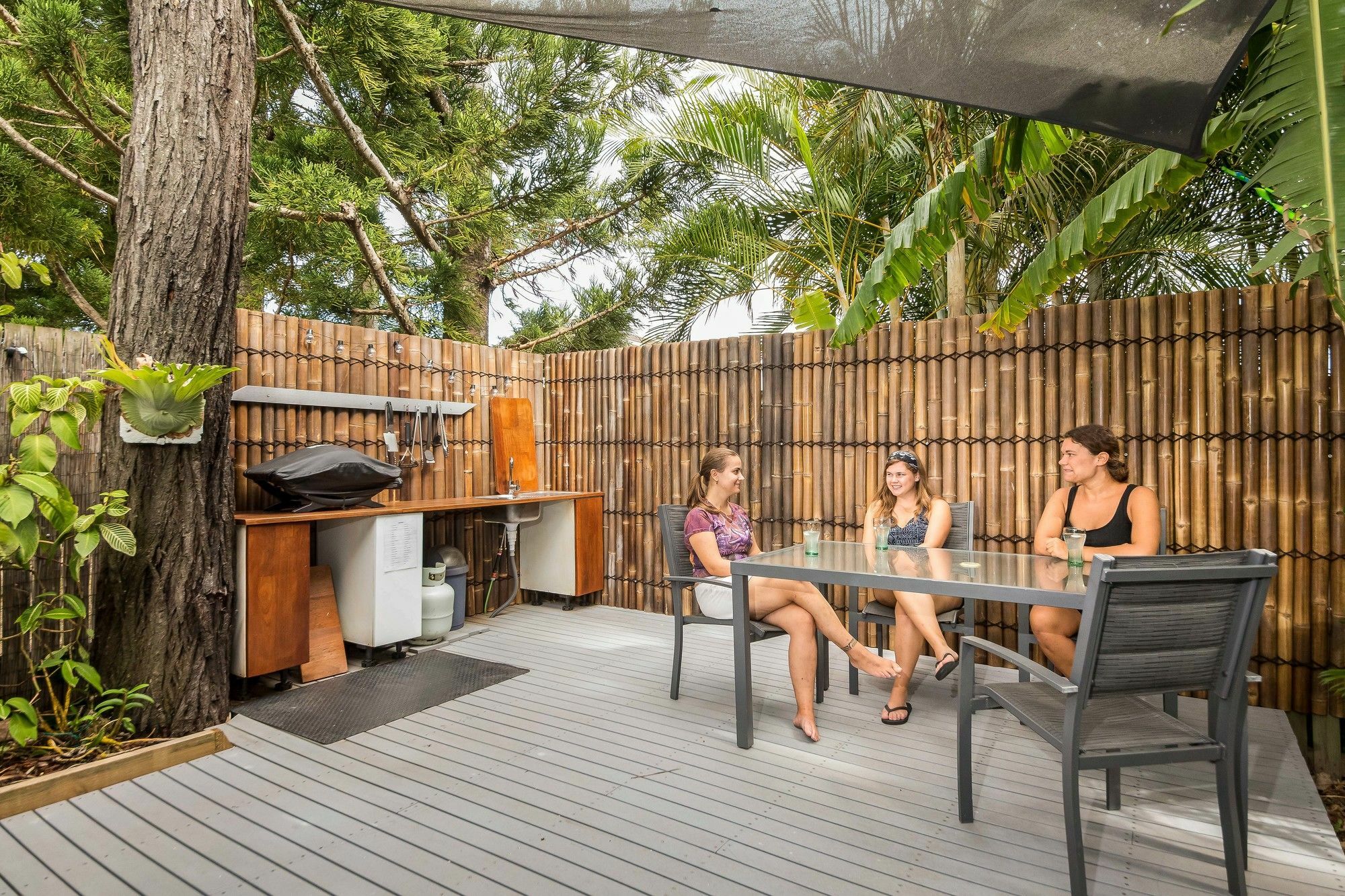Coral Inn Boutique Resort Йепун Екстериор снимка