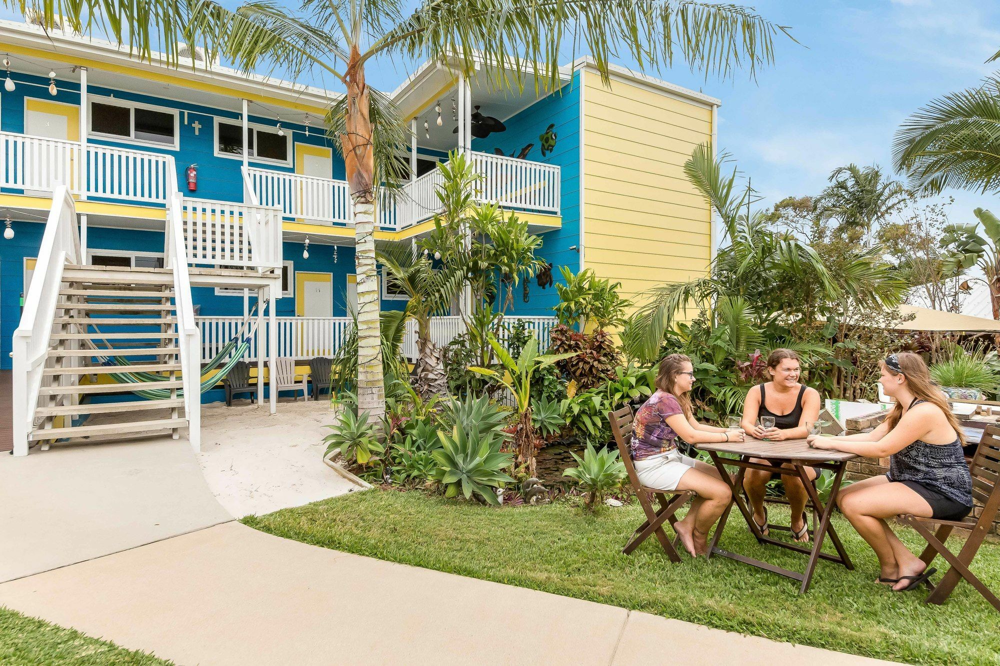 Coral Inn Boutique Resort Йепун Екстериор снимка